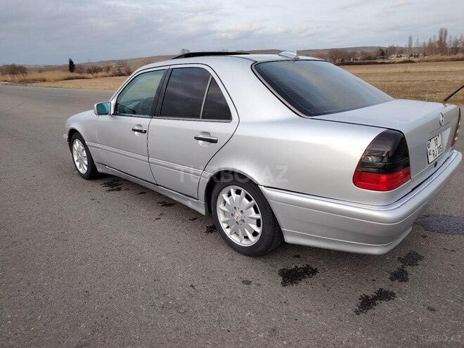 Mercedes C 230 1998, 328,000 km - 2.3 l - Füzuli