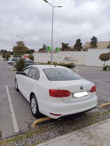 Volkswagen Jetta-5