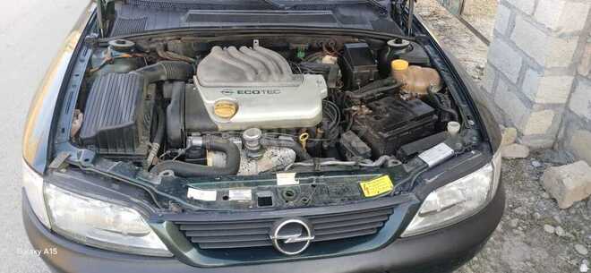 Opel Vectra-13