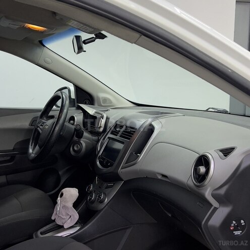 Chevrolet Aveo-9