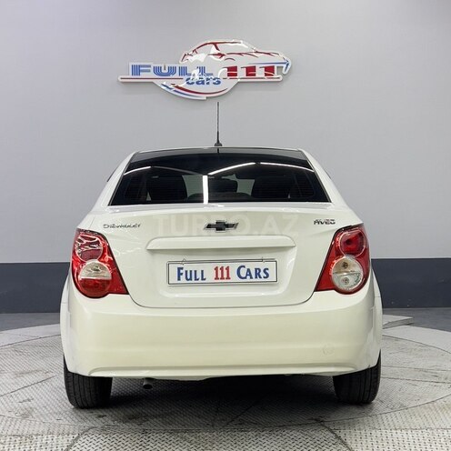 Chevrolet Aveo-3
