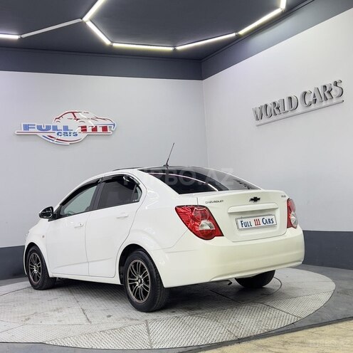 Chevrolet Aveo-4