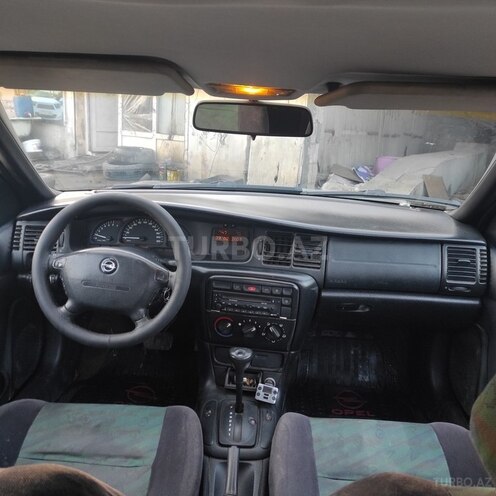 Opel Vectra-6