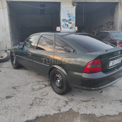 Opel Vectra-3
