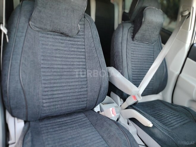 Hyundai Accent-5