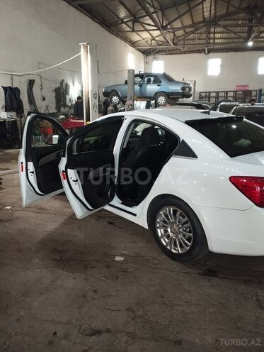 Chevrolet Cruze 2011, 297,708 km - 1.4 л - Bakı