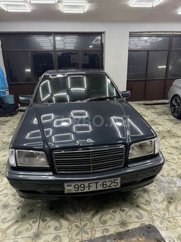 Mercedes C 200 1998, 272,000 km - 2.0 l - Qəbələ