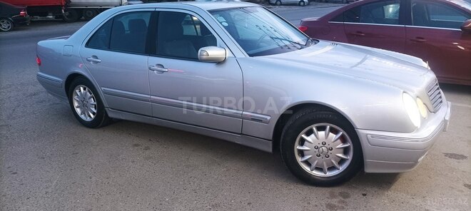 Mercedes E 240 1999, 307,243 km - 2.4 л - Bakı