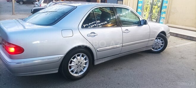 Mercedes E 240 1999, 307,243 km - 2.4 л - Bakı