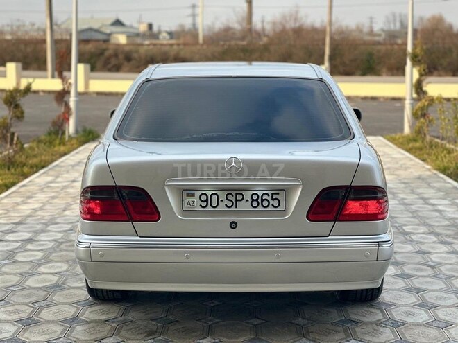 Mercedes E 220 d 2000, 289,207 km - 2.2 l - Saatlı