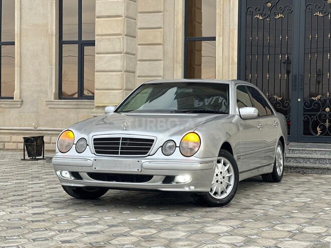 Mercedes E 220 d 2000, 289,207 km - 2.2 l - Saatlı