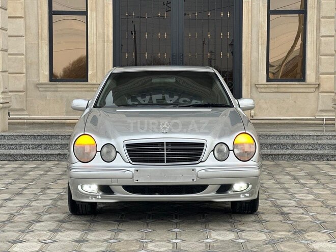Mercedes E 220 d 2000, 289,207 km - 2.2 l - Saatlı