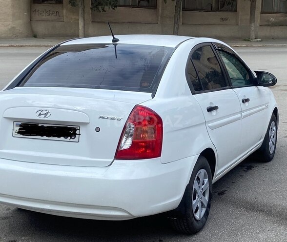 Hyundai Accent-9