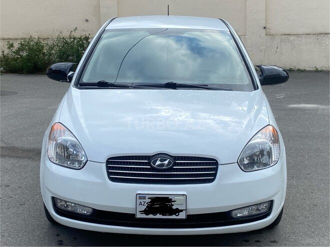 Hyundai Accent-3