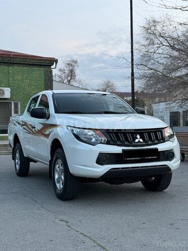 Mitsubishi L200 2019, 157,420 km - 2.5 l - Bakı