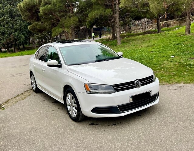Volkswagen Jetta-10