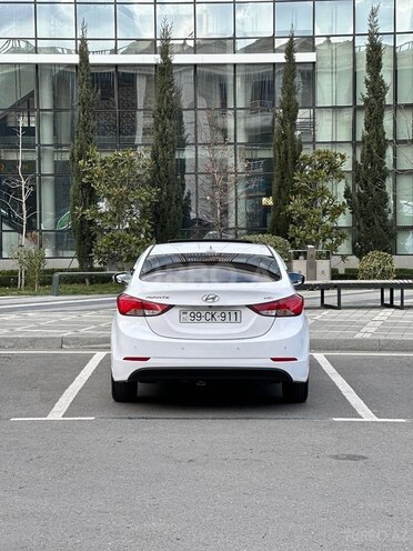 Hyundai Avante-7