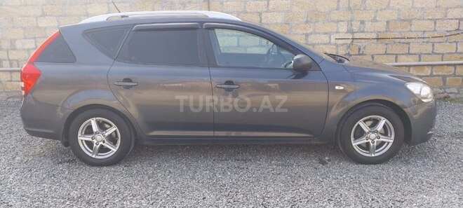 Kia Ceed 2010, 195,000 km - 1.4 l - İsmayıllı