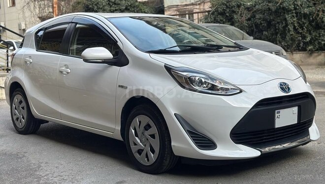 Toyota Aqua 2018, 90,000 km - 1.5 l - Bakı