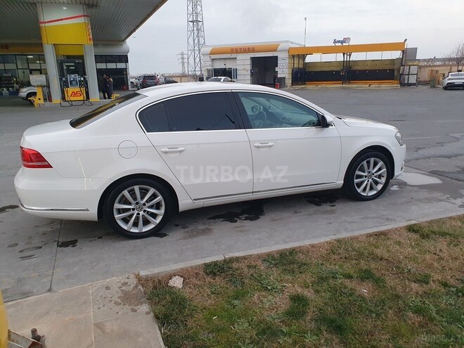 Volkswagen Passat 2013, 200,000 km - 1.8 л - Sumqayıt