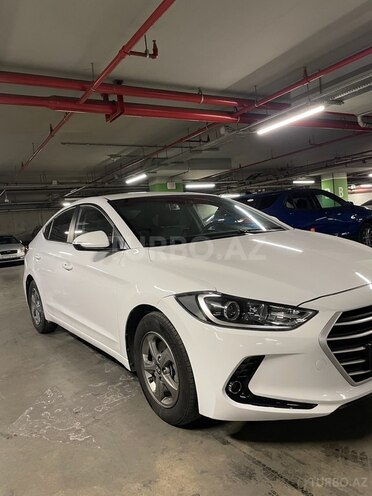 Hyundai Avante 2018, 185,000 km - 1.6 l - Bakı
