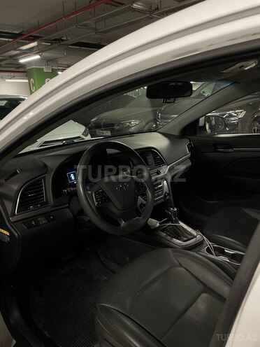 Hyundai Avante 2018, 185,000 km - 1.6 l - Bakı