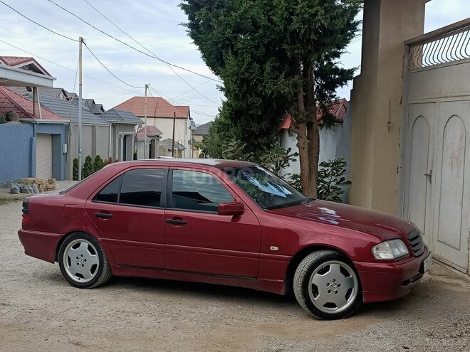 Mercedes C 180 1995, 293,000 km - 1.8 л - Bakı