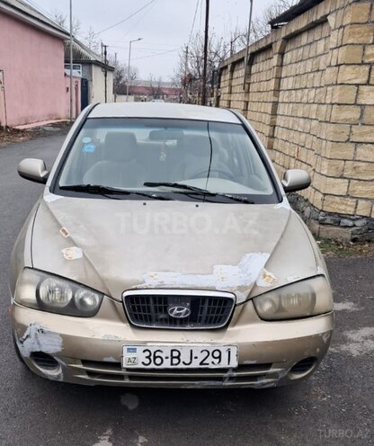 Hyundai Elantra 2001, 270,000 km - 2.0 l - Qəbələ
