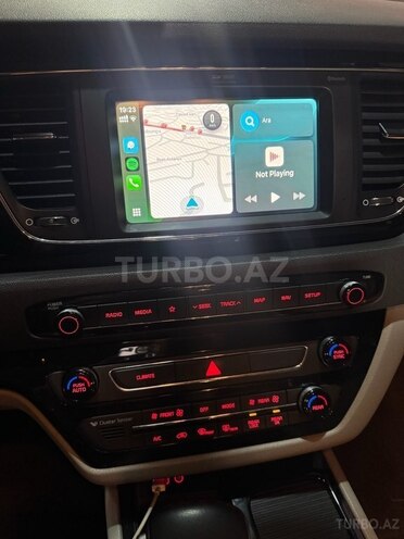Kia Carnival-15