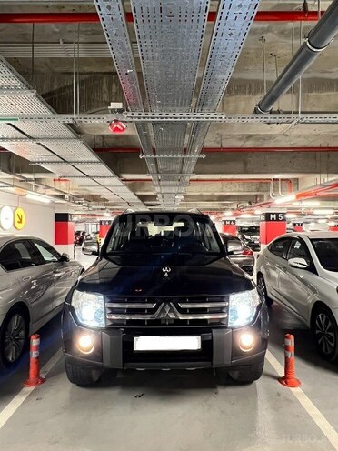 Mitsubishi Pajero 2007, 303,000 km - 3.0 л - Bakı