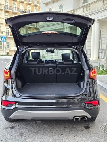 Hyundai Santa Fe-16