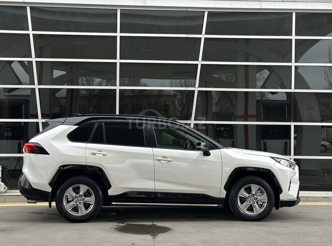 Toyota RAV4 2020, 29,500 km - 2.0 l - Bakı