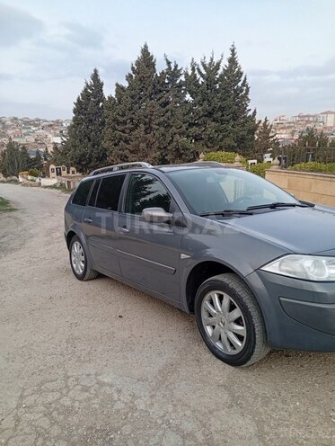 Renault Megane-2