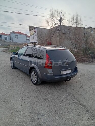 Renault Megane-6