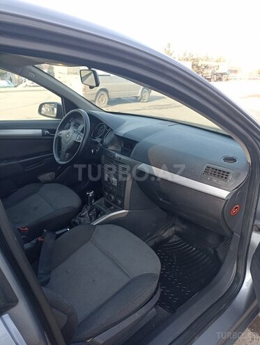 Opel Astra 2006, 264,000 km - 1.3 l - Qazax