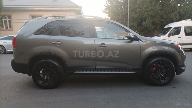 Kia Sorento 2010, 224,000 km - 2.0 l - Qax