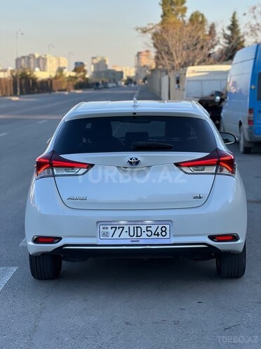 Toyota Auris 2016, 126,000 km - 1.8 l - Bakı