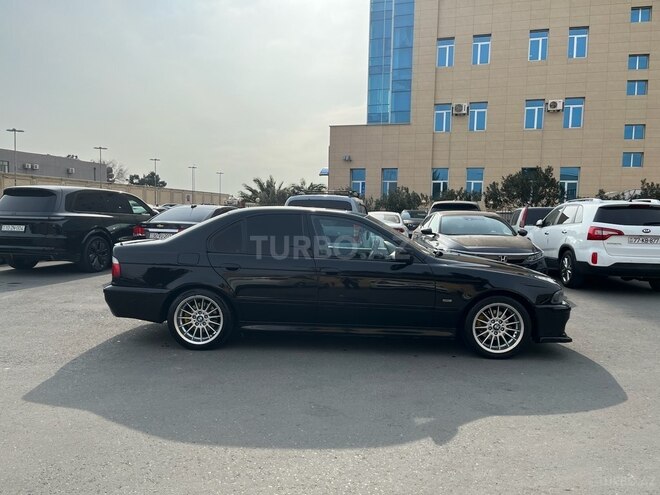 BMW 528 1999, 216,000 km - 2.8 l - Bakı