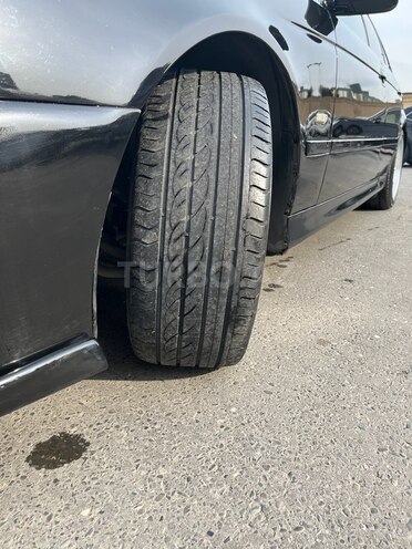 BMW 528 1999, 216,000 km - 2.8 l - Bakı