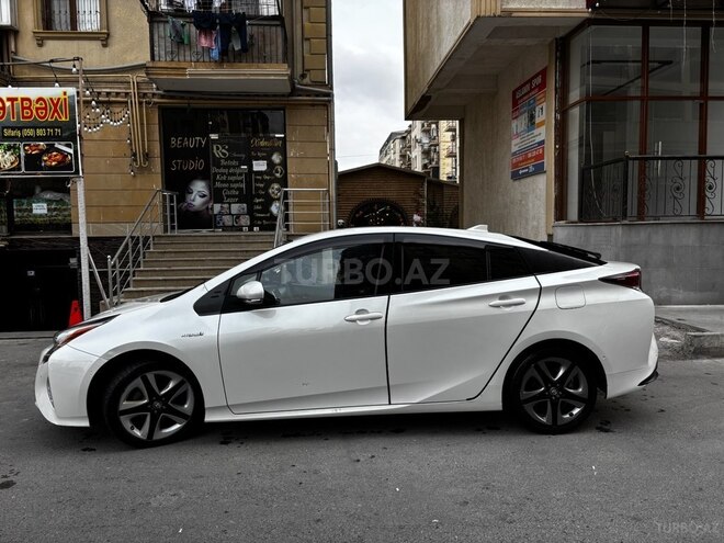 Toyota Prius 2016, 245,000 km - 1.8 л - Bakı