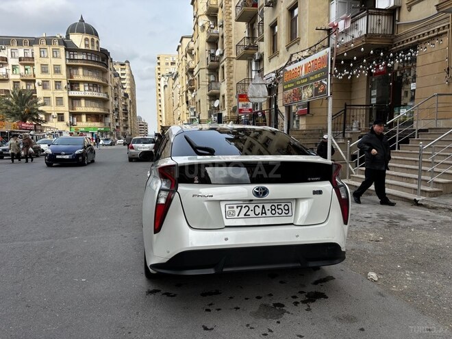 Toyota Prius 2016, 245,000 km - 1.8 л - Bakı