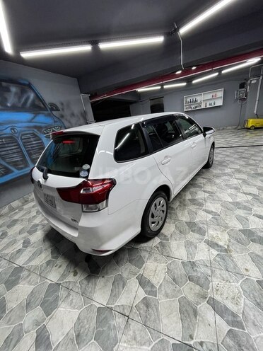Toyota Corolla Fielder-6