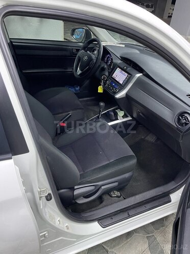 Toyota Corolla Fielder-9
