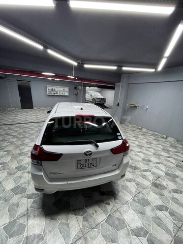 Toyota Corolla Fielder-4