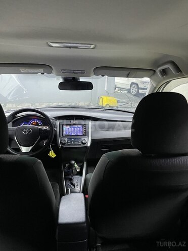 Toyota Corolla Fielder-7