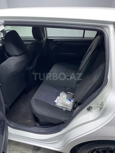 Toyota Corolla Fielder-8