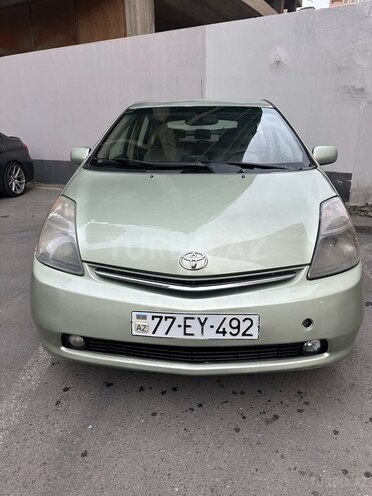 Toyota Prius-1