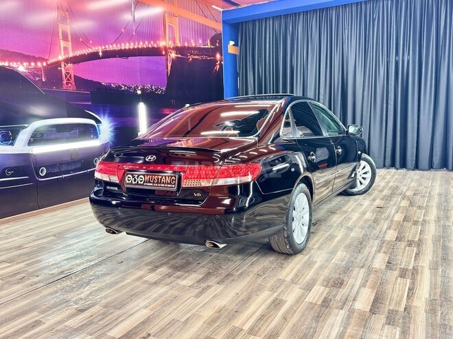 Hyundai Grandeur-12