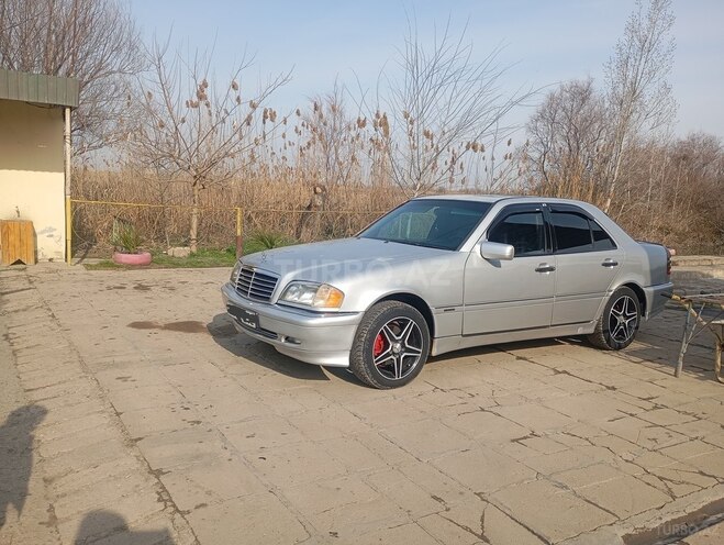 Mercedes C 180 1997, 280,500 km - 1.8 l - Salyan
