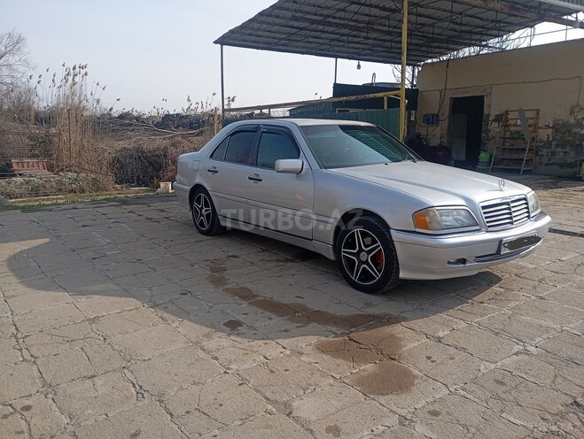Mercedes C 180 1997, 280,500 km - 1.8 l - Salyan